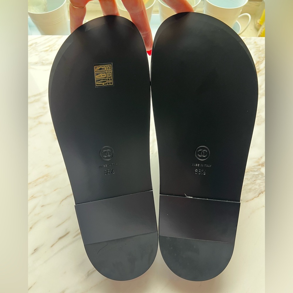 CHANEL Black Lambskin Mules Dad Sandals with Gold CC Hardware - Picture 3 of 8